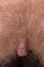 WeAreHairy Free Nadin Thumbnail #7